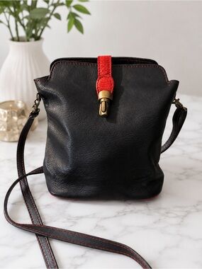 Black Leather Crossbody Bag with Red Accent Pelletteria Di Mario. Made in Italy